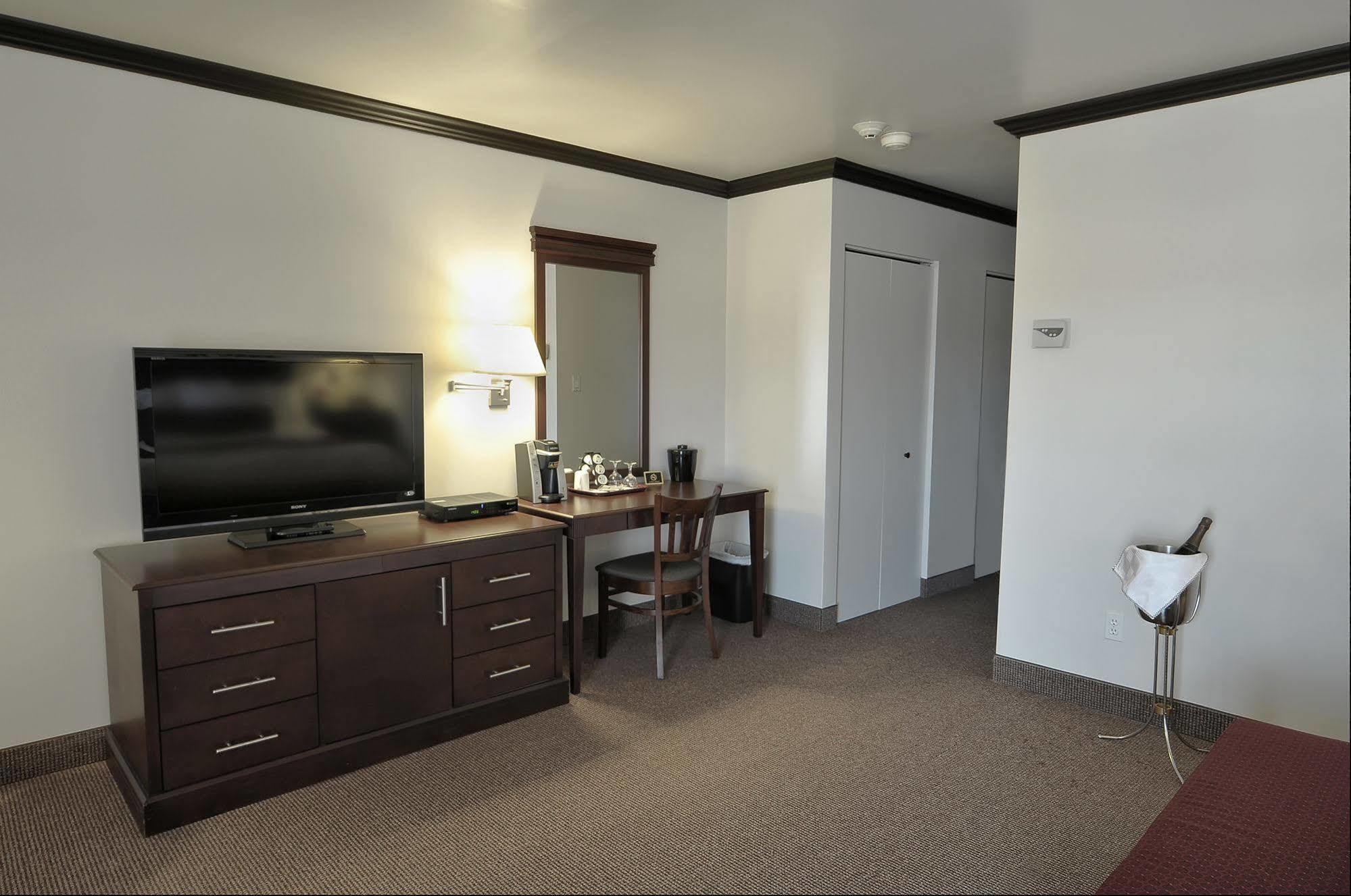 Hotel Le Floral แชร์บูร์ก ภายนอก รูปภาพ